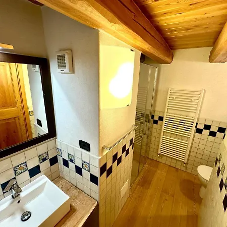 La Mizoun De Marguerito - Rododendro * Acceglio