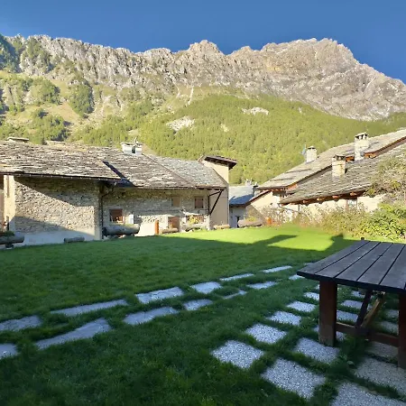 Ferienhaus La Mizoun De Marguerito - Rododendro