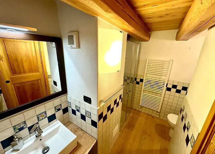 La Mizoun De Marguerito - Rododendro * Acceglio